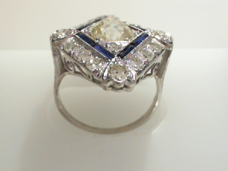 Estate & Vintage Jewelry - PLATINUM ESTATE DIAMOND & SAPPHIRE RING - image #2