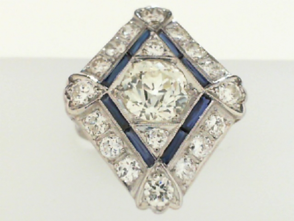 Estate & Vintage Jewelry - PLATINUM ESTATE DIAMOND & SAPPHIRE RING